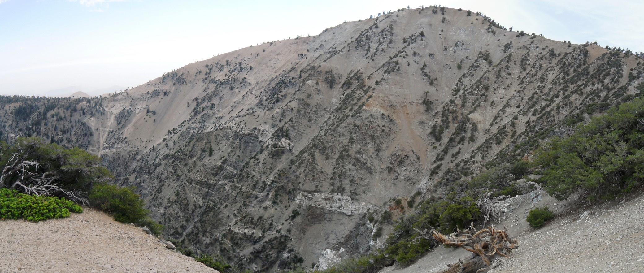 Mount Baden-Powell panorama from east ridge 4004